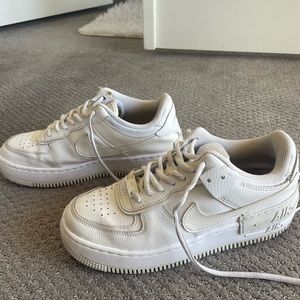 White nike air forces